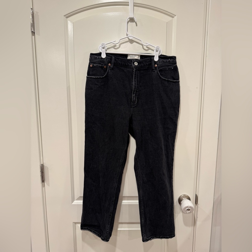 Abercrombie & Fitch Straight-Leg Black Jeans